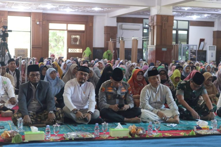 1f708867b8b34494b8f43d6593f61949