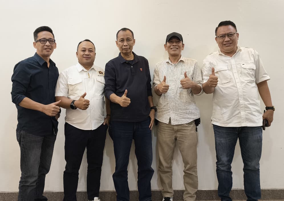 2c38151185dd4706b66d1a46d0f1d328